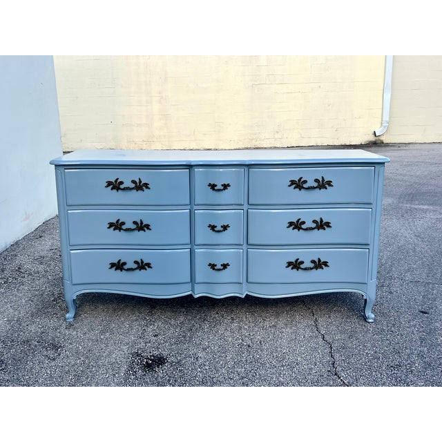 1970s French Provincial Blue Gray Lacquered Dresser of Twelve Drawers For Sale - Image 10 of 11