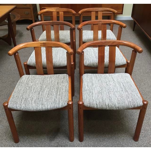 Set of Six Mid Century Danish Modern Teak Dining Chairs by Hans J.Frydendal for Boltinge Stolefabrik, Denmark c.1960 For Sale In San Francisco - Image 6 of 12