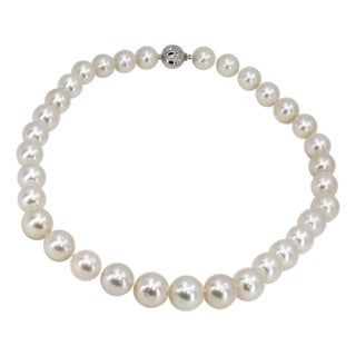 Late 20th Century South Sea Pearl Necklace For Sale