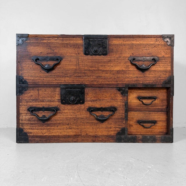 Antique Taishō Japanese Tansu Chest of Drawers, Japan, 1890s For Sale - Image 13 of 13
