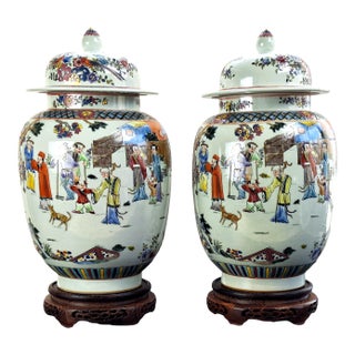 Pair of Chinese Porcelain Lidded Denglongpings For Sale