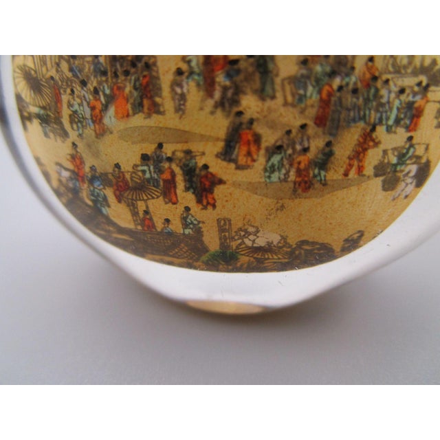 Vintage Eglomise Reverse Hand Painted Glass Snuff Bottle Along the River During the Qingming Festival Qingming Shanghe Tu For Sale - Image 9 of 13
