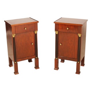 Italian Empire Neoclassical Walnut Bedside Tables from Bassanos Ebanistery, 1920s, Set of 2 For Sale