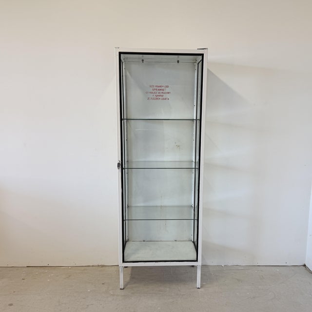 Mid-Century Polish Medical Display Cabinet, 1960s For Sale - Image 6 of 18