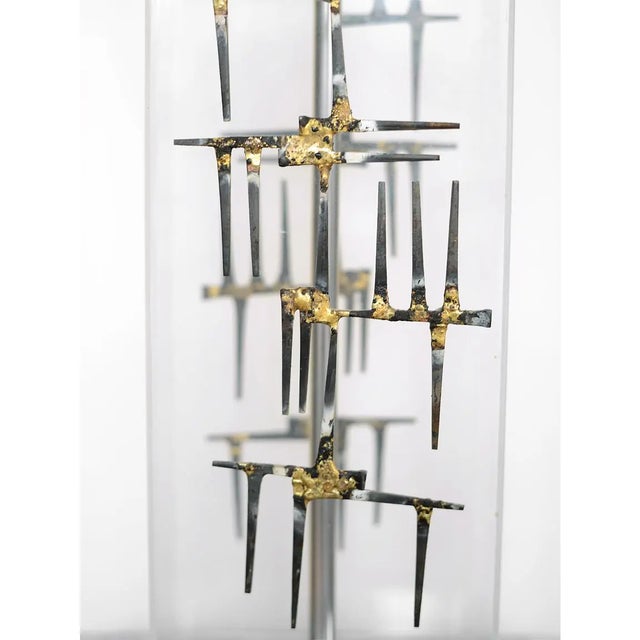1967 Brutalist Laurel Nail & Lucite Table Lamp For Sale In New York - Image 6 of 6