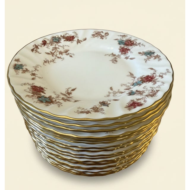 English 146-Piece Vintage Minton England "Ancestral" Fine Bone China Dinner Service for 18 – Estate Collection Circa 1965-1985 With Serving Pieces For Sale - Image 3 of 18