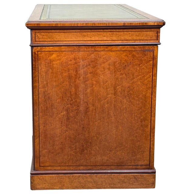 Small English Birdseye Maple Pedestal Desk, 1840 For Sale - Image 6 of 14