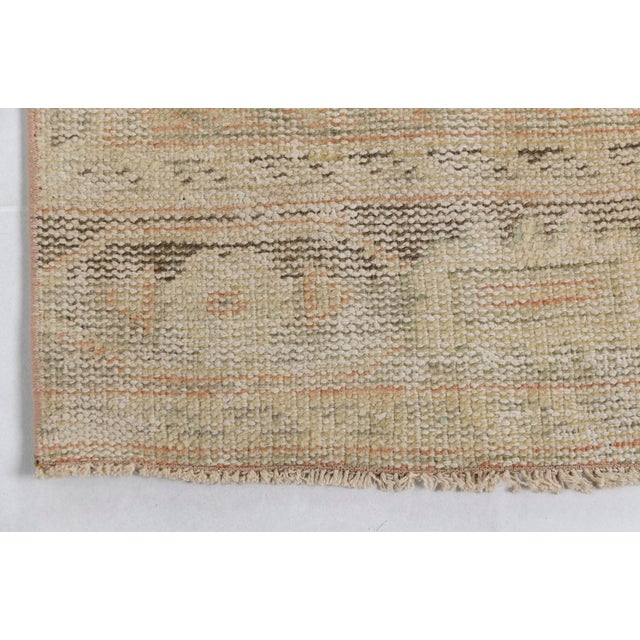 1960s Mid 20th Century Wool Oushak Home Decor Rug For Sale - Image 5 of 10