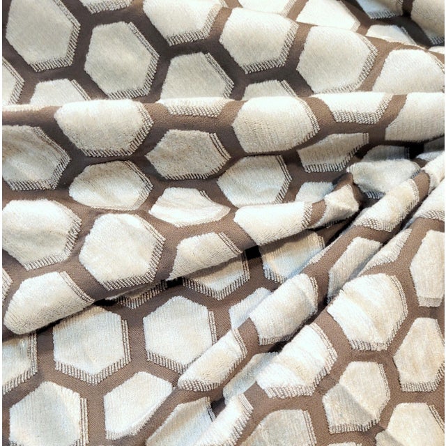 Romo "Arbus" Silver Birch Geometric Cut Velvet- 5 Yards For Sale In Los Angeles - Image 6 of 7