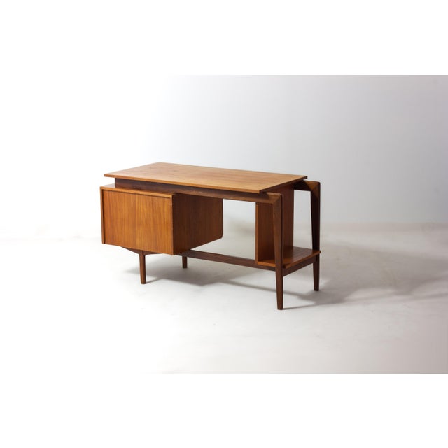 1960s Mid-Century Writing Desk, 1960s For Sale - Image 5 of 17