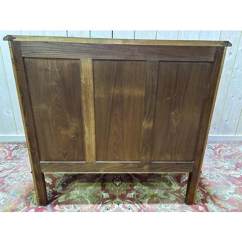 Louis XV Commode in Wood For Sale - Image 10 of 13