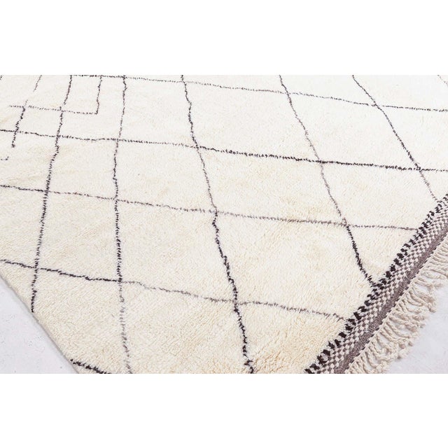 Early 21st Century Modern Moroccan Hand-Knotted Wool Rug by Doris Leslie Blau For Sale - Image 5 of 9