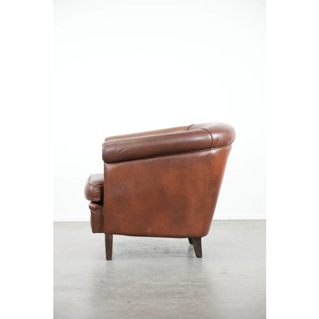 1990s Club Chair in Cognac-Colored Cowhide Leather For Sale - Image 5 of 13