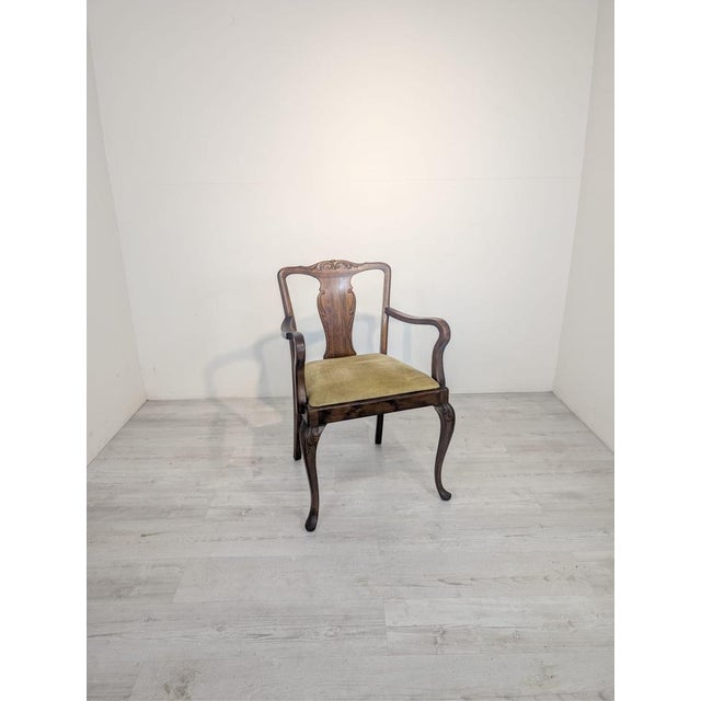Antique office chair from the interwar period, made of oak wood A stylish, antique office chair from the interwar period,...