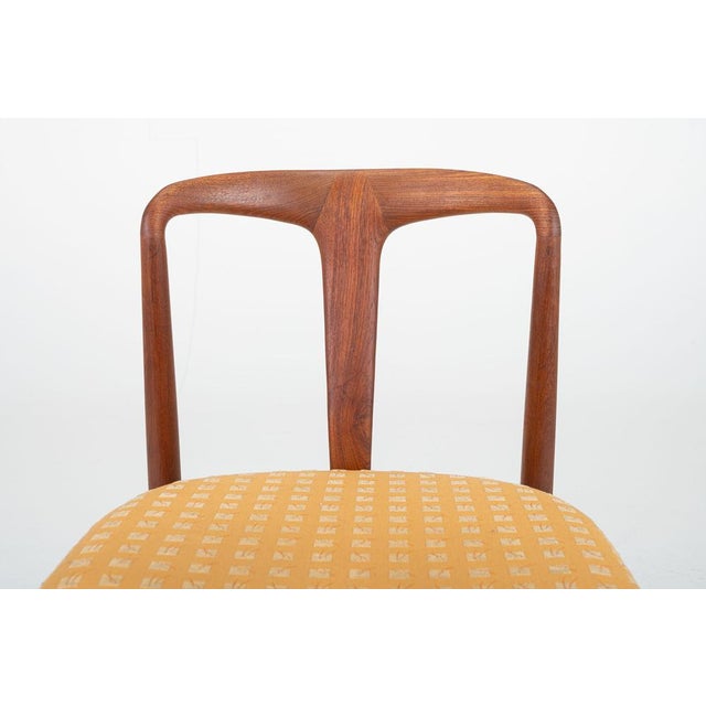 Brown Juliane Dining Chairs by Johannes Andersen for Uldum Mobelfabrik, 1960s, Set of 6, Set of 6 For Sale - Image 8 of 13