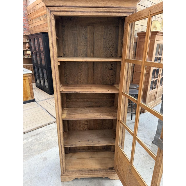 1920s Early 20th Century Oak Display Cabinet For Sale - Image 5 of 10