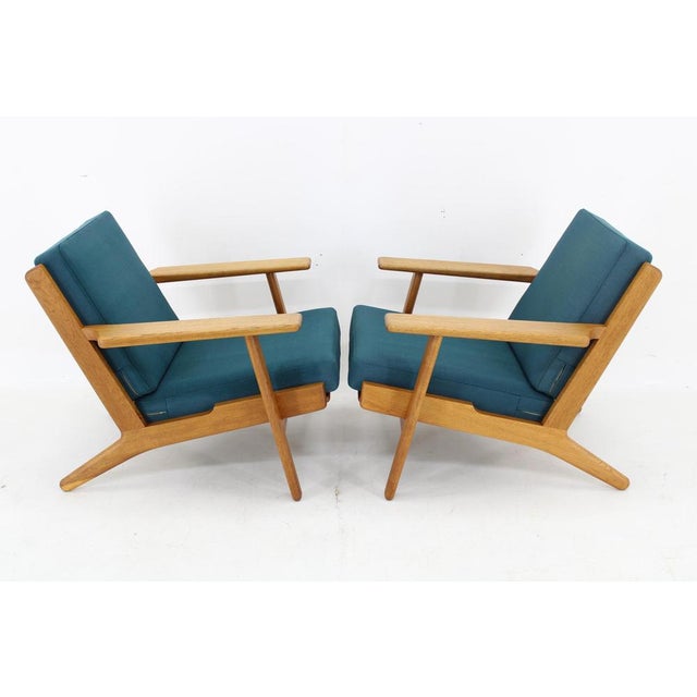 Set of GE 290 Armchairs in Oak attributed to Hans J. Wegner for Getama, Denmark, 1960s For Sale - Image 9 of 18