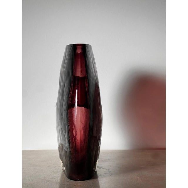 A Modernist Art Glass “Donut” Vase In Aubergine, Late 20Th Century For Sale - Image 12 of 12