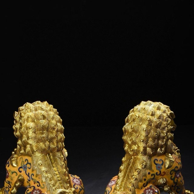 Pair of Gilt Cloisonne Enameled Guardian Lions – 7.5" Foo Dogs With Floral Motifs For Sale - Image 4 of 9