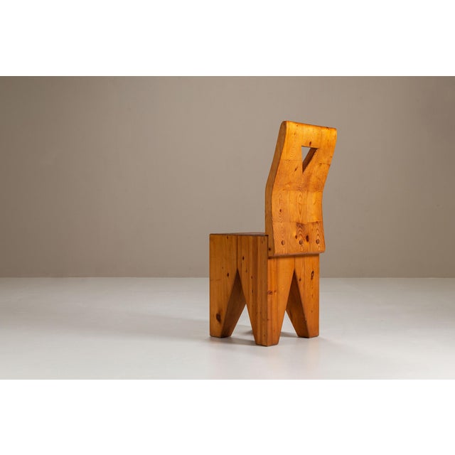 Vintage Brutalist Pinewood Chairs, France, 1970s, Set of 2 For Sale - Image 4 of 11