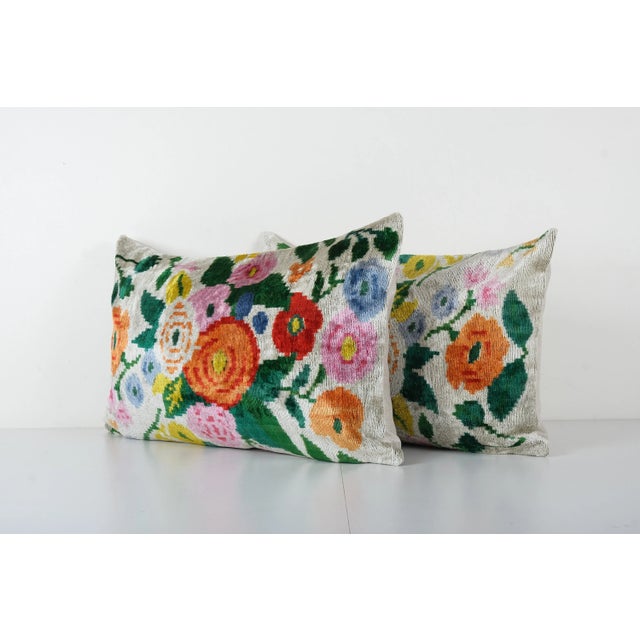 Mid-Century Modern Floral Silk Ikat Velvet Pillow Covers – A Pair For Sale - Image 3 of 4