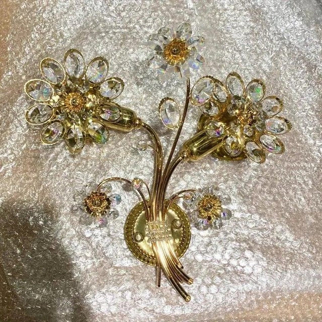 Gold Crystal Palwa Sconce, Wall Light, Vintage Hollywood Regency 24 Karat Gold, 1960s For Sale - Image 8 of 9