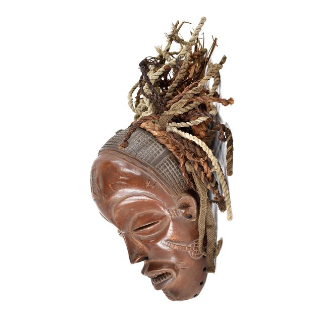 African Early 20th Century Chokwe Mask Mwana Pwo with Headdress For Sale - Image 3 of 4