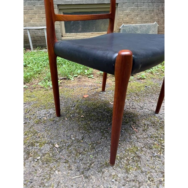 Wood Mid 20th Century Set of j.l. Moller 4 High Ladder Back Teak Dining Chairs For Sale - Image 7 of 17