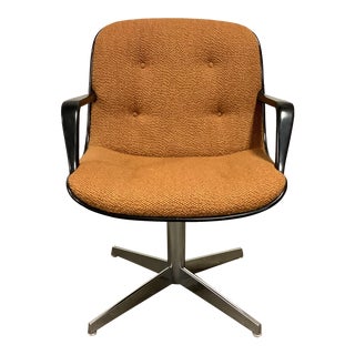 1970s Vintage Steelcase Swivel Chair for Office or Living Room For Sale