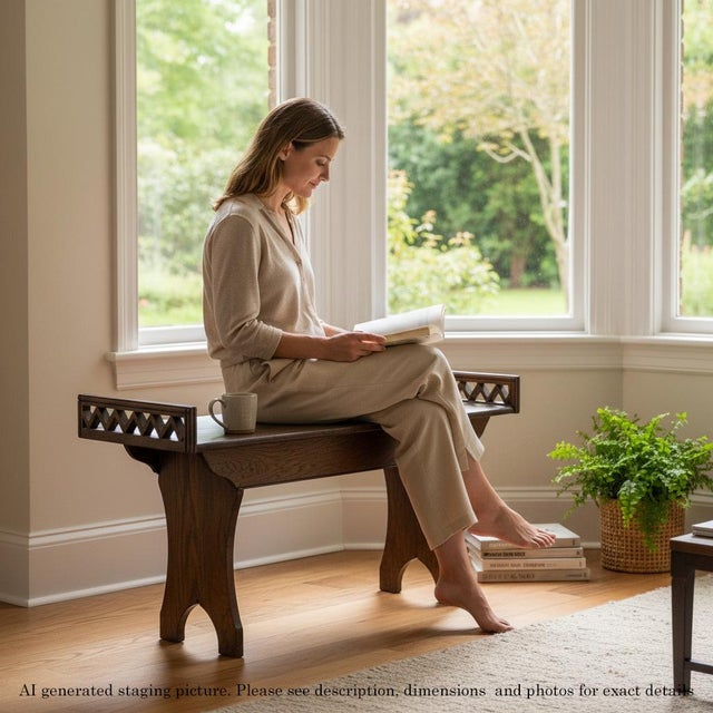 Antique 19th Century Arts & Crafts Decorative Oak / Elm Window Seat – Fine Quality This fine quality late 19th Century...