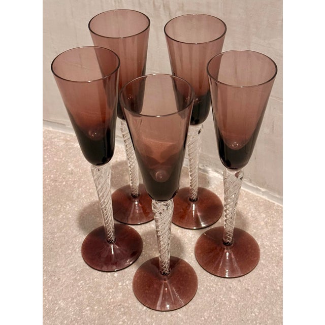 Rare Vintage Mid-Century Bill Blenko Designed Art Glass Air Twist Amethyst Champagne Flutes- Set of 5 For Sale - Image 9 of 12