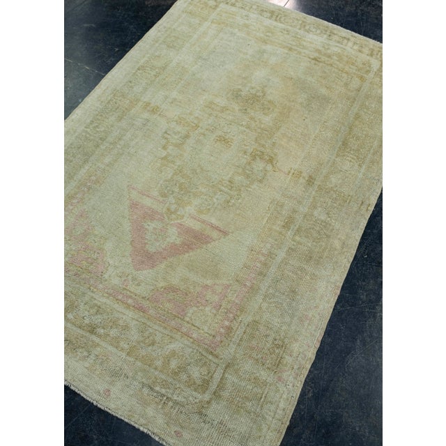 Turkish Turkish Anatolian Rug 3'6" x 5'6" #17174 For Sale - Image 3 of 8