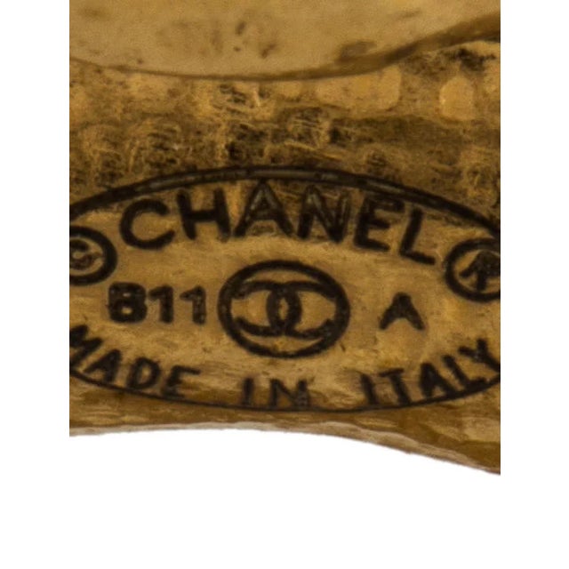 Art Deco 2011 Chanel Ring Size 6.5 Gripoix Métiers d'Art Paris Byzance Goossens Runway Fall Filigree Gold Plated Statement Cocktail For Sale - Image 3 of 6