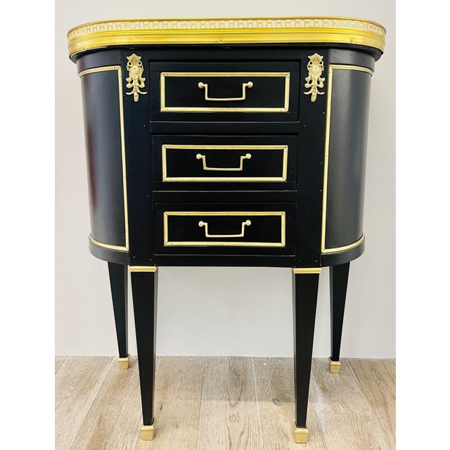 Neoclassical Pair of Jansen Inspired Marble-Top Galleried Ebonized End Tables / Nightstands For Sale - Image 3 of 12