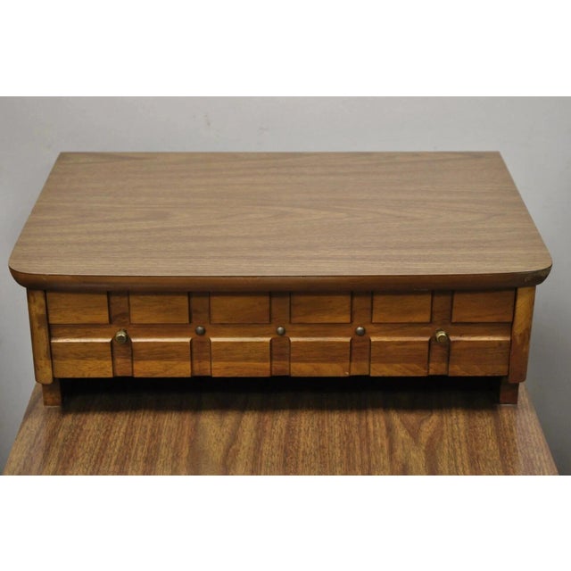 Mersman Mersman Mid Century Modern Walnut and Laminate Step Up Side End Tables - A Pair For Sale - Image 4 of 12