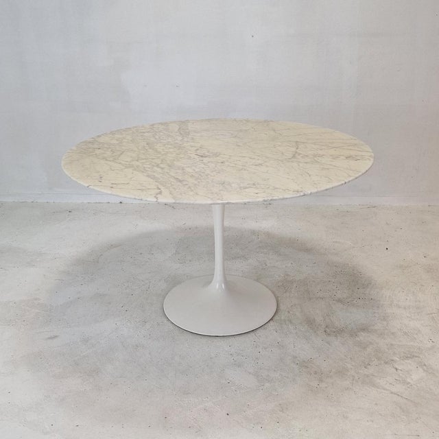 Eero Saarinen Marble Dining Table with Chairs by Eero Saarinen for Knoll, 1960s, Set of 6 For Sale - Image 4 of 18