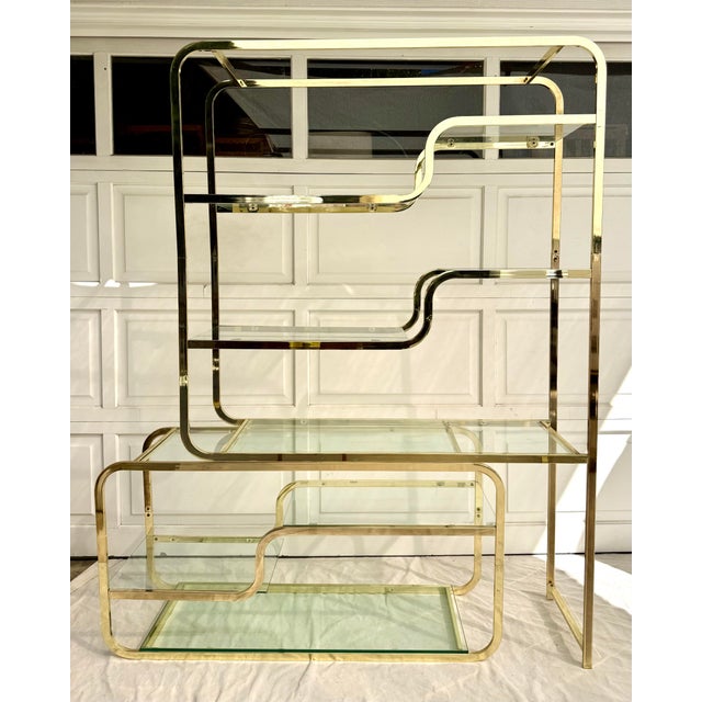 Metal Postmodern Sculptural Brass Étagère With Glass Shelves, Milo Baughman Style For Sale - Image 7 of 11