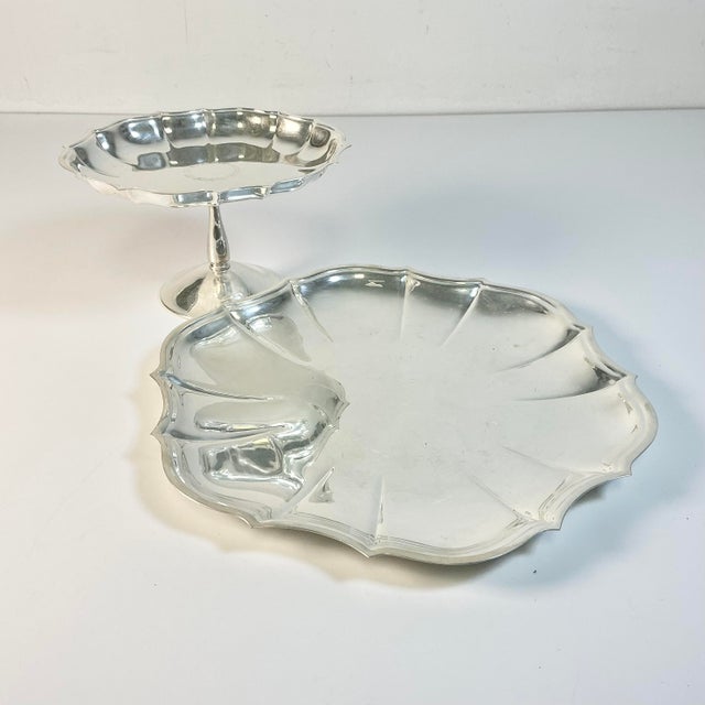 Mid 20th Century Hollywood Regency International Silverplate Two Tier Serving Compote and Tray - Set of 2 For Sale - Image 6 of 15