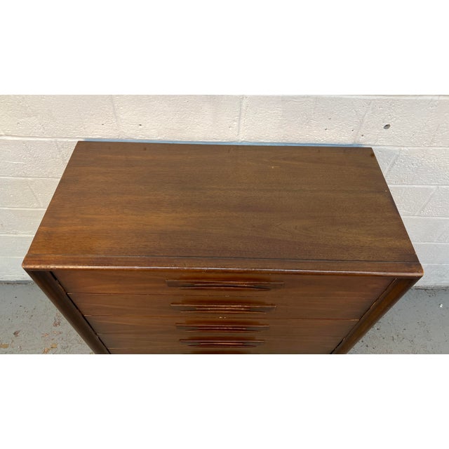 Broyhill "Emphasis" Mid-Century Walnut Highboy Dresser For Sale In New York - Image 6 of 17