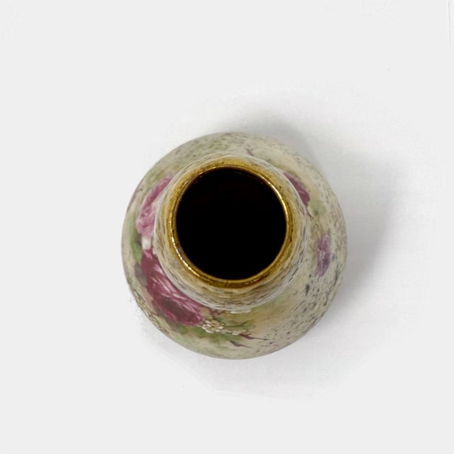 Early 20th Century Antique Ernst Wahliss Ew Turn Vienna Roses Porcelain Vase, 8" For Sale - Image 5 of 6