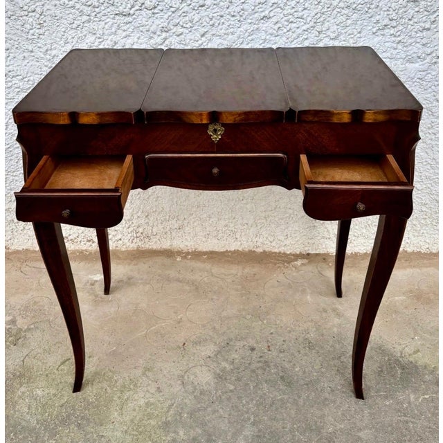 French Provincial 1940s French Louis XV Vanity Table with Mirror and Side Drop Leaves For Sale - Image 3 of 10