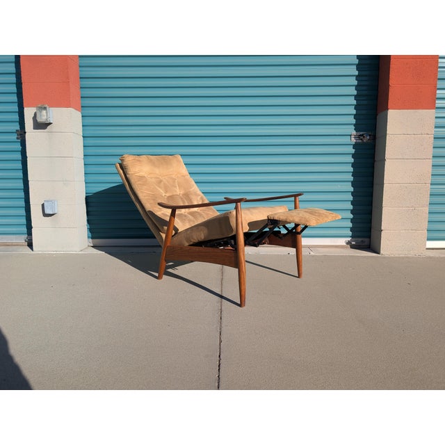 Mid-Century Modern Mid-Century Modern Reclining Lounge Chair Attributed to Milo Baughman for Thayer Coggin, C1960s For Sale - Image 3 of 16