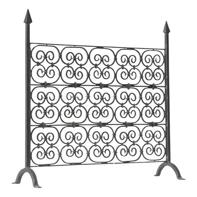Antique Fire Screen in Wrought Iron, Late 19th Century For Sale