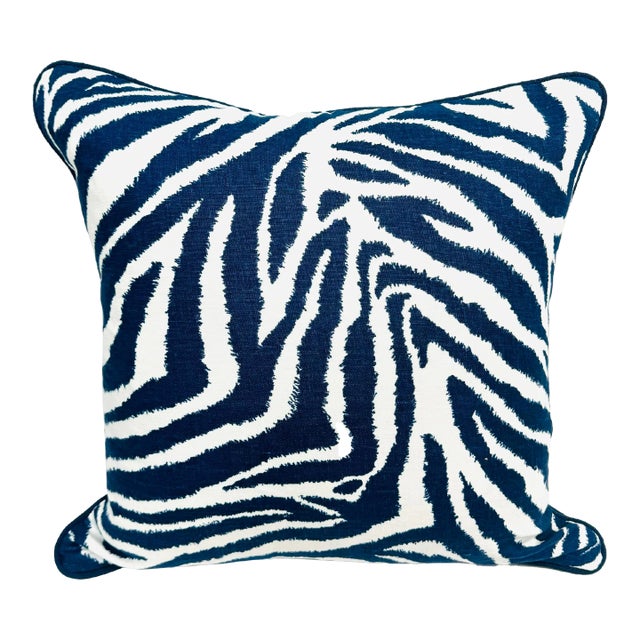 24” X 24” Diane Von Furstenberg Zebra Navy & White Linen Print Pillow Cover For Sale