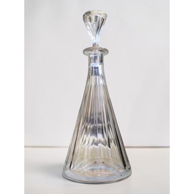 Baccarat - REX crystal decanter, circa 1920/30, Art Deco Height 29 cm Base diameter 12.5 cm In good condition with minimal...
