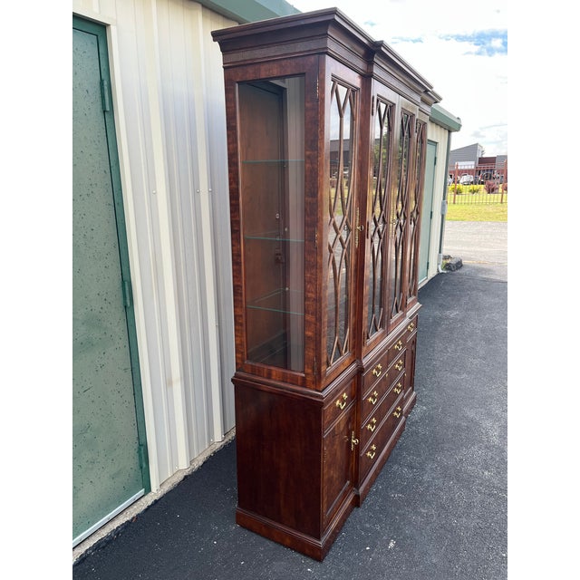 Wood Thomasville Mahogany Collection Georgian Breakfront Bookcase China Cabinet For Sale - Image 7 of 12