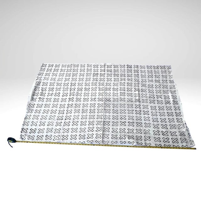 Textile Early 20th Century White and Black Mudcloth Textile Mali 64 x 40 For Sale - Image 7 of 10