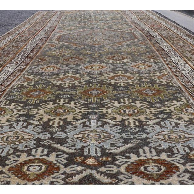 Antique Persian Malayer Gallery Rug With Medallion and Rosette Design For Sale - Image 4 of 15