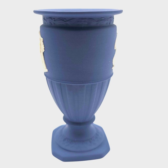 Neoclassical Wedgwood Jasperware Neoclassical Dark Blue Urn Vase With Relief Figures, England For Sale - Image 3 of 10