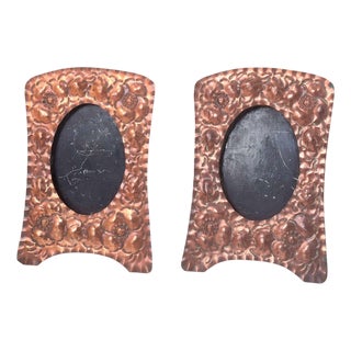 Picture Frames in Embossed Copper with Floral Motifs, Set of 2 For Sale